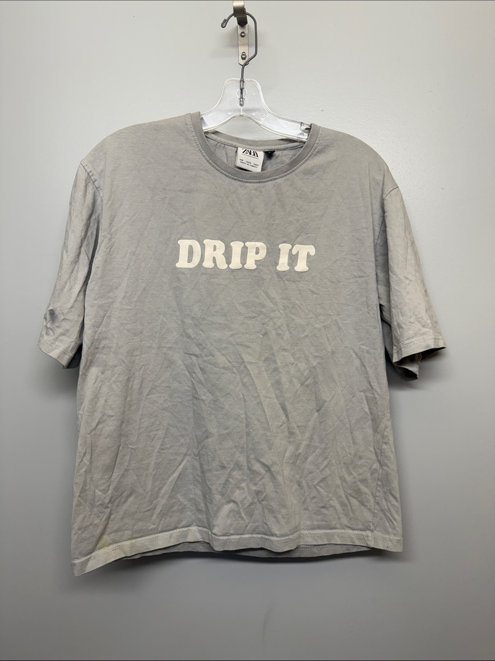 Zara Light Gray 'DRIP IT' Short-Sleeve Graphic Tee